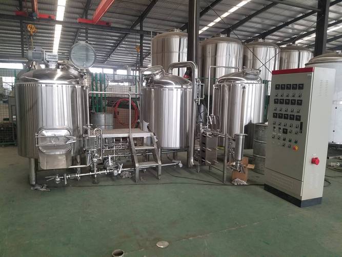 江海全套啤酒设备一套多少钱？开精酿厂到底得配齐哪些？